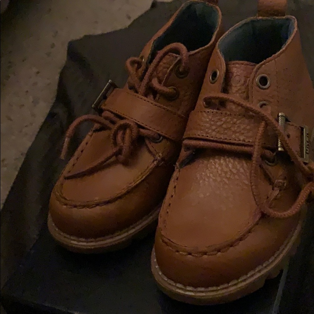 Kids boots
